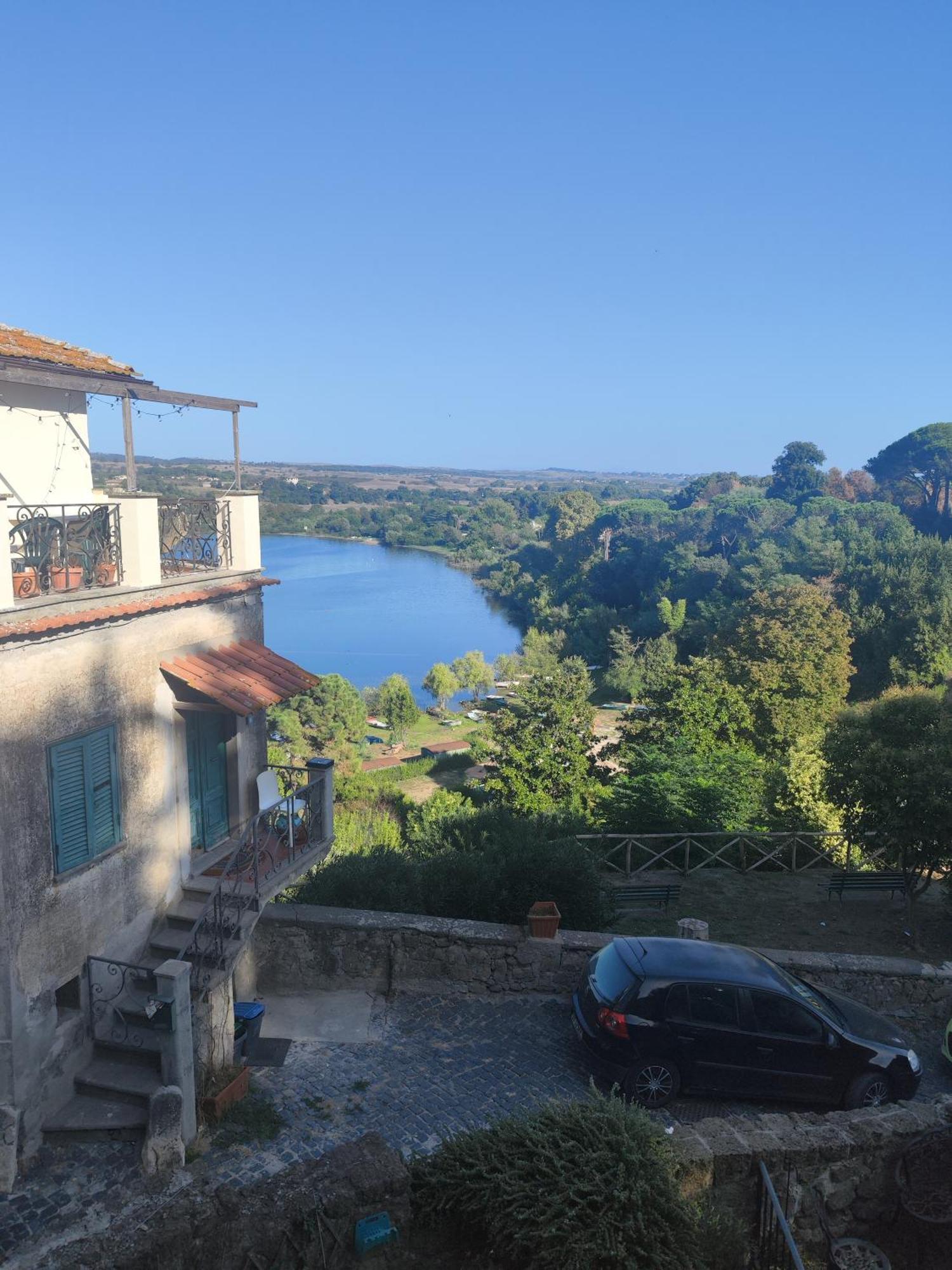 Chalet Romantico Sul Lago Apartamento Anguillara Sabazia Exterior foto